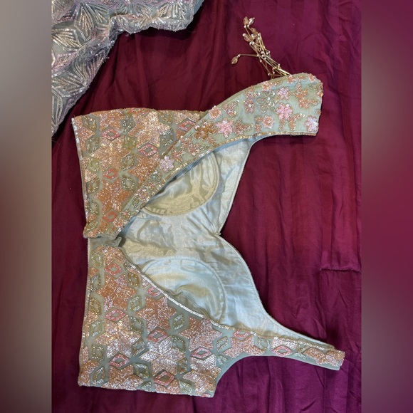 Pastel Green Elegant Lahenga - Picture 4 of 5